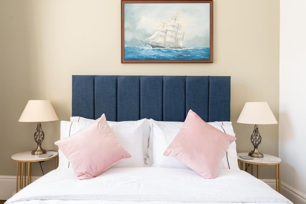 Stylish Beachfront Bolthole With Stunning Sea Views And Luxury Touches Herne Bay Exterior photo